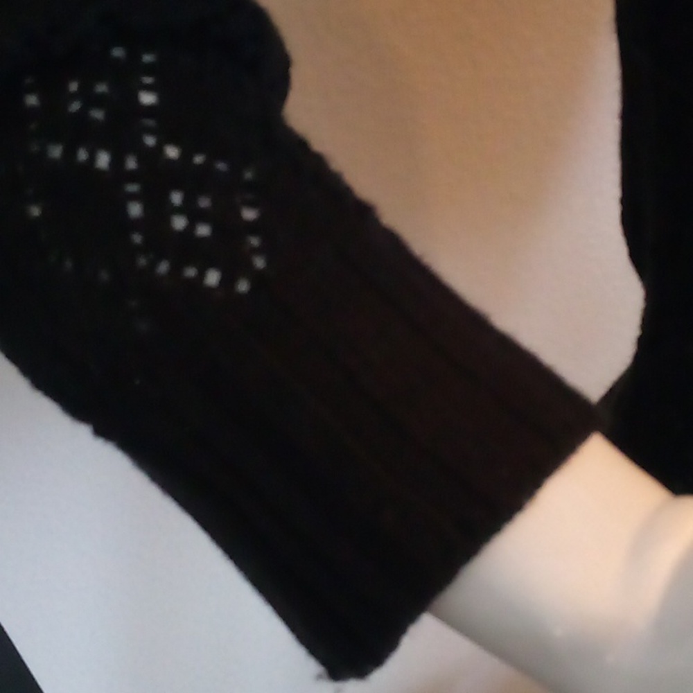 Black Knit Lace Sweater/Shrug - Picture 3 of 8